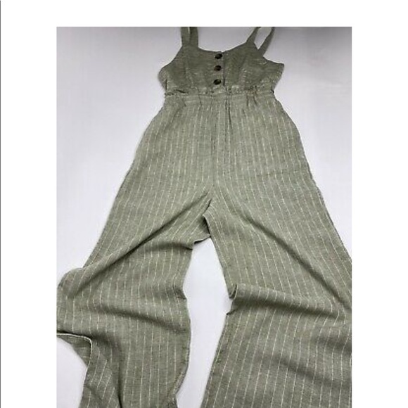 Romeo and Juliet Couture Linen Jumpsuit - Picture 4 of 7